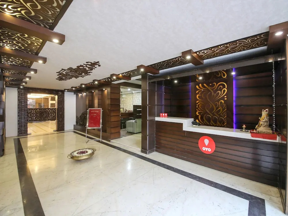 OYO 9857 Hotel Suryaa