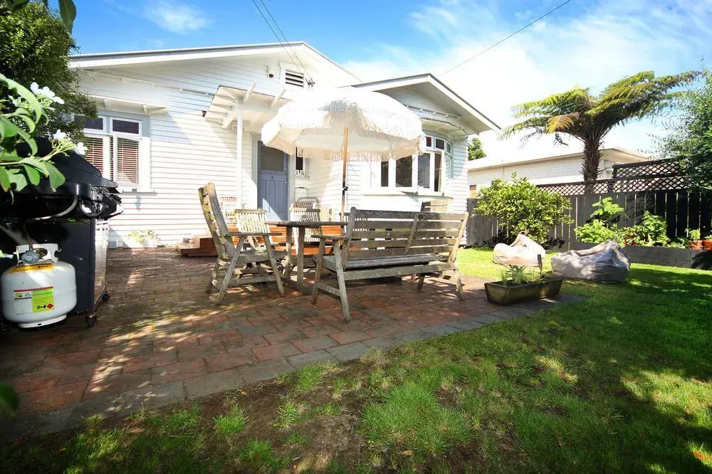 Bungalow Retreat Near Eden Park