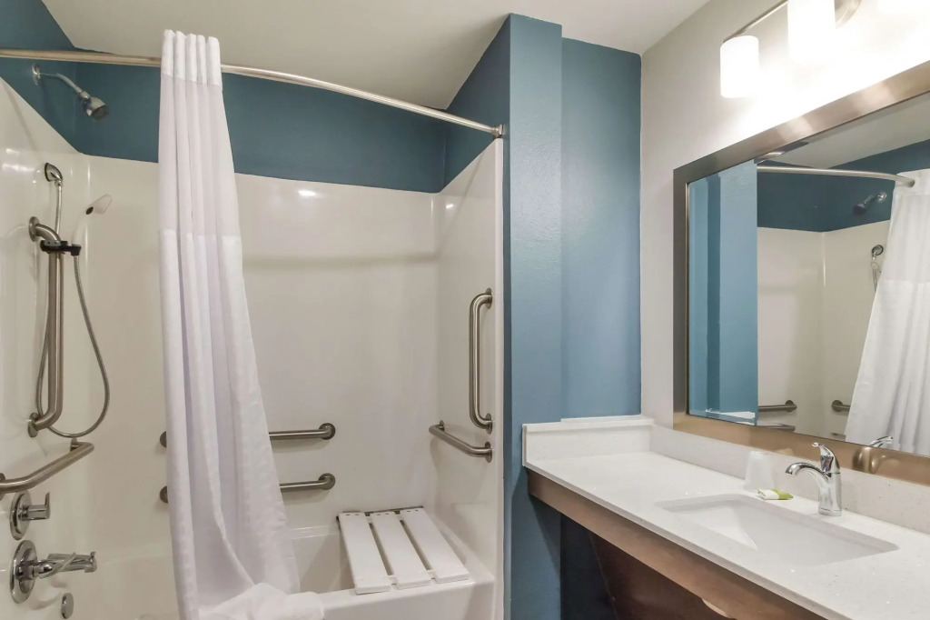 WoodSpring Suites Lake Jackson