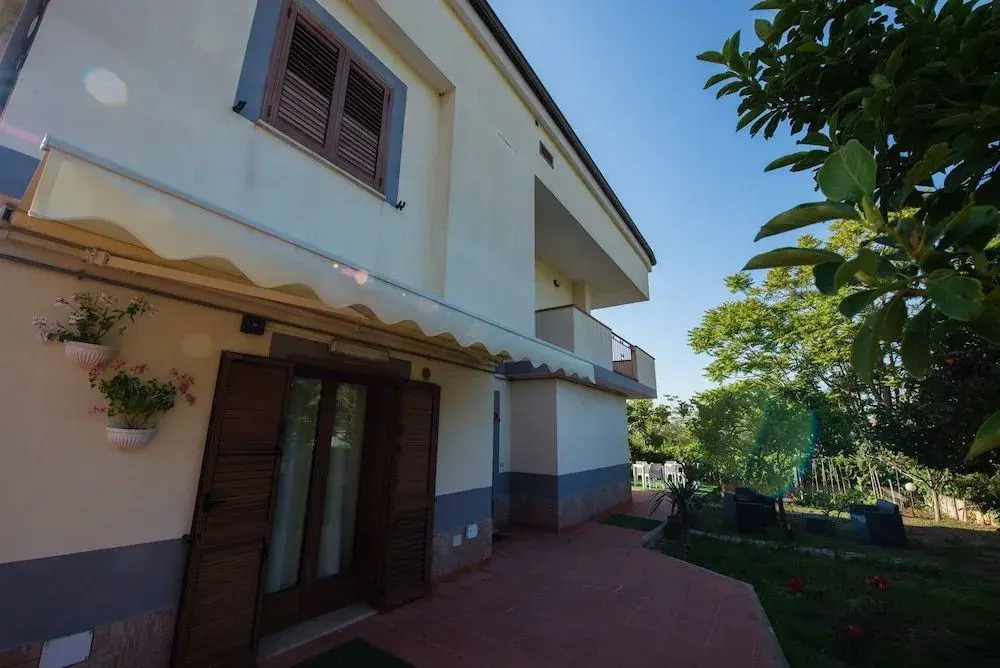 Villa Saturno