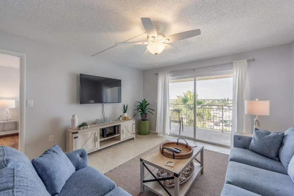 503 Madeira Norte Condo