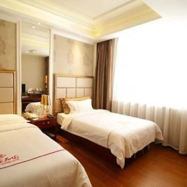 Seasons Garden Hotel