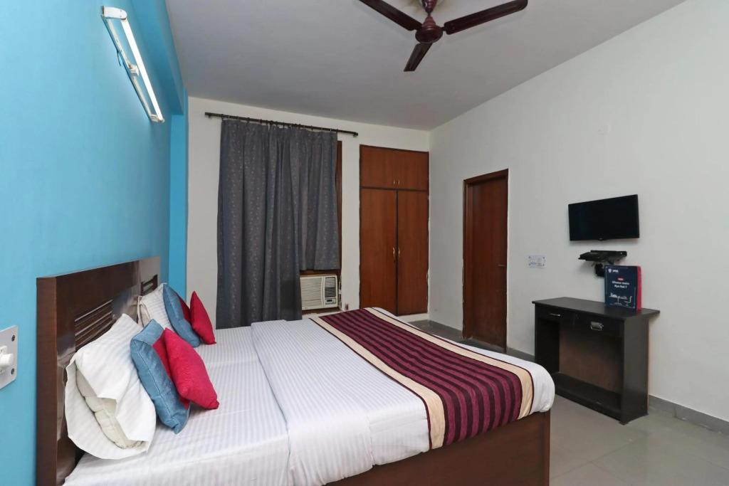 Hotel Akash Palace