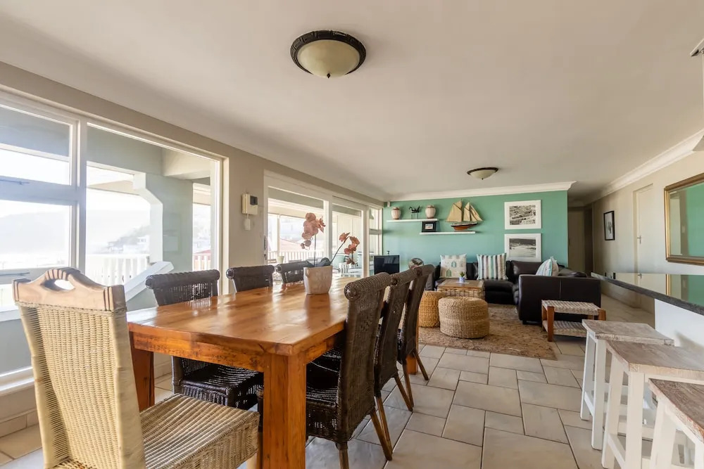 Duttons Cove Guest House