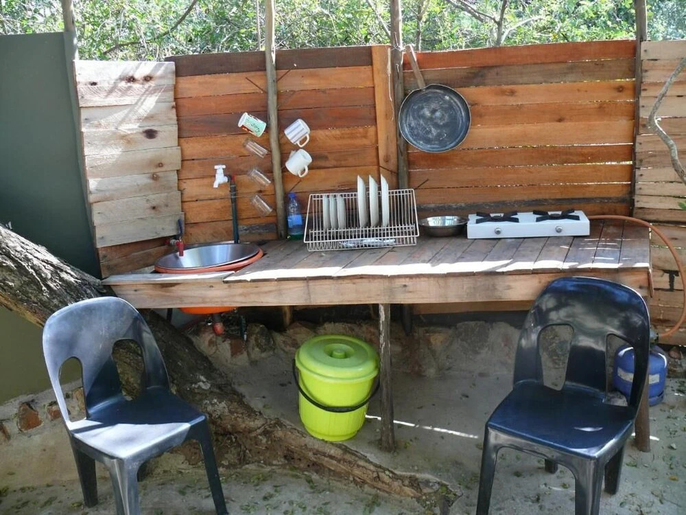 3 bed Bush-tent Under 3 Trees, for Couple Plus Chaperone Free Lionhyena Sounds