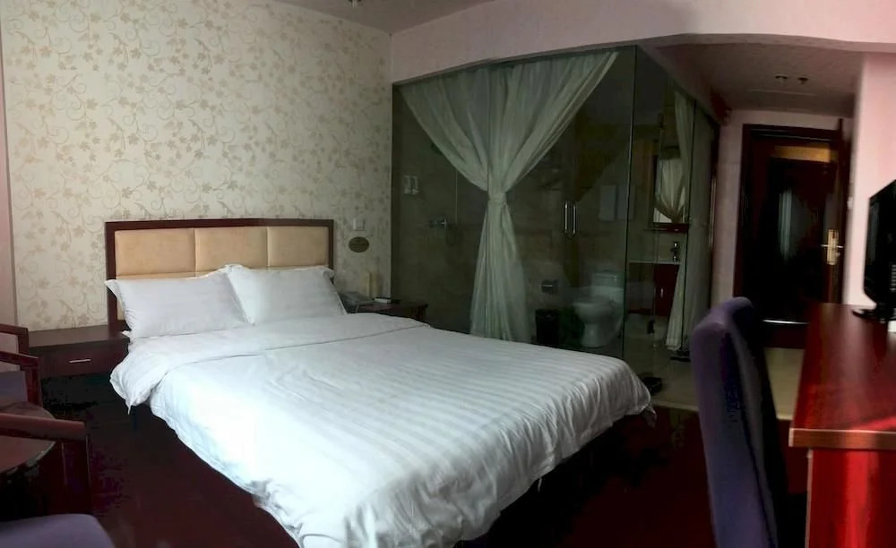Yaxin Hotel
