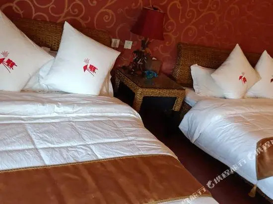 Daily Mega Holiday Hotel