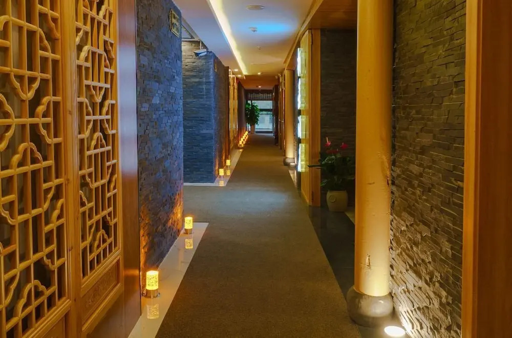 Baixin Hotel (North Station Century City)