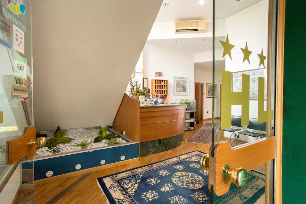 Hotel Leonardo