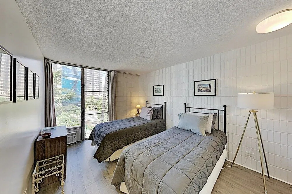 Kalakauan 511 1 Bedroom Condo by Redawning