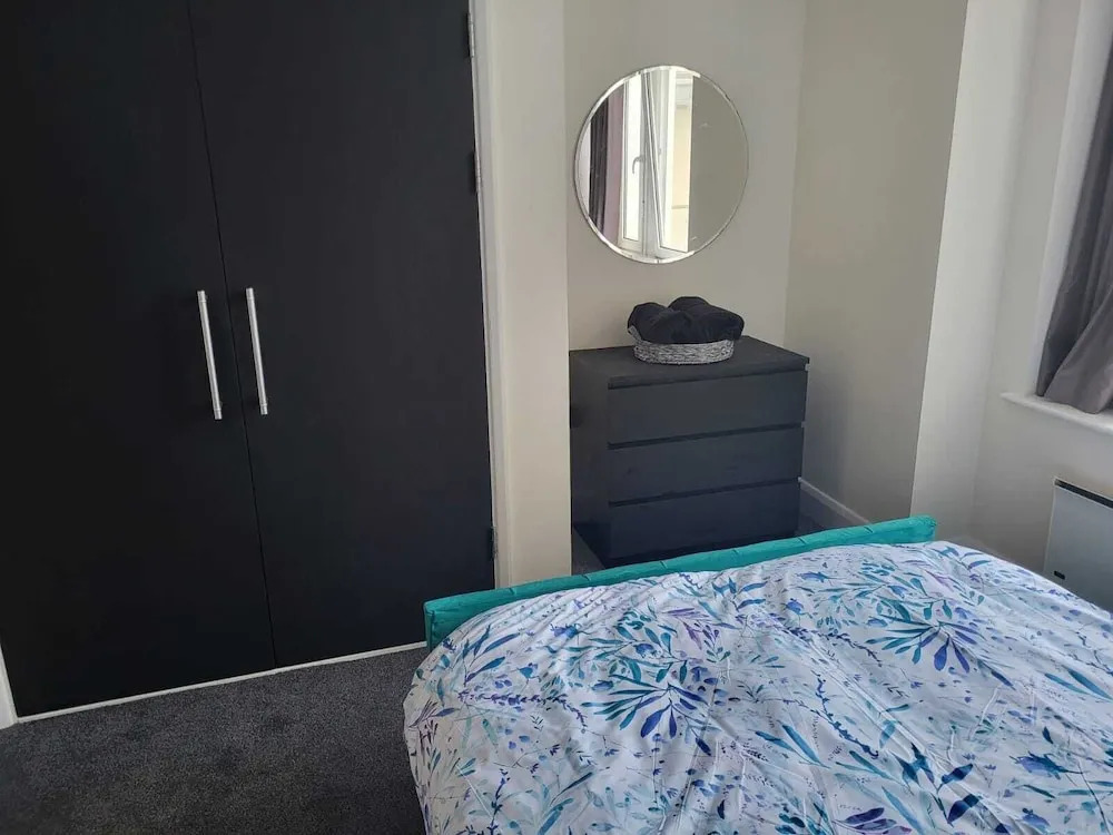 Stunning 3-bed Apartment in Heart of Cardiff Bay