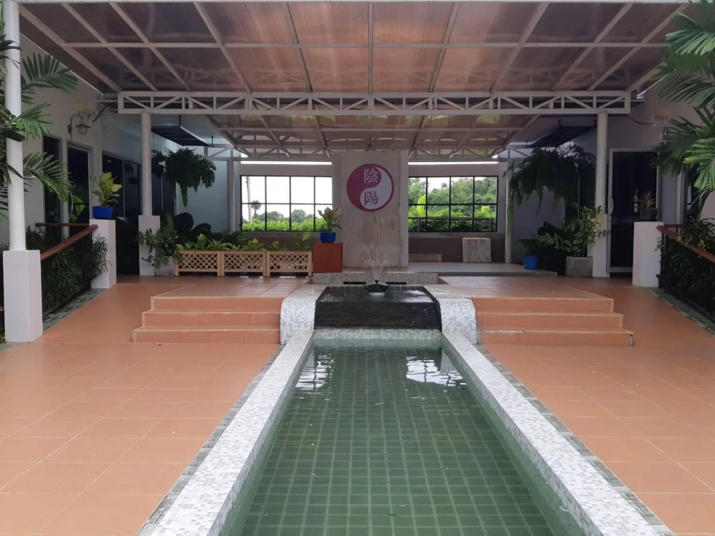 Menam Resort