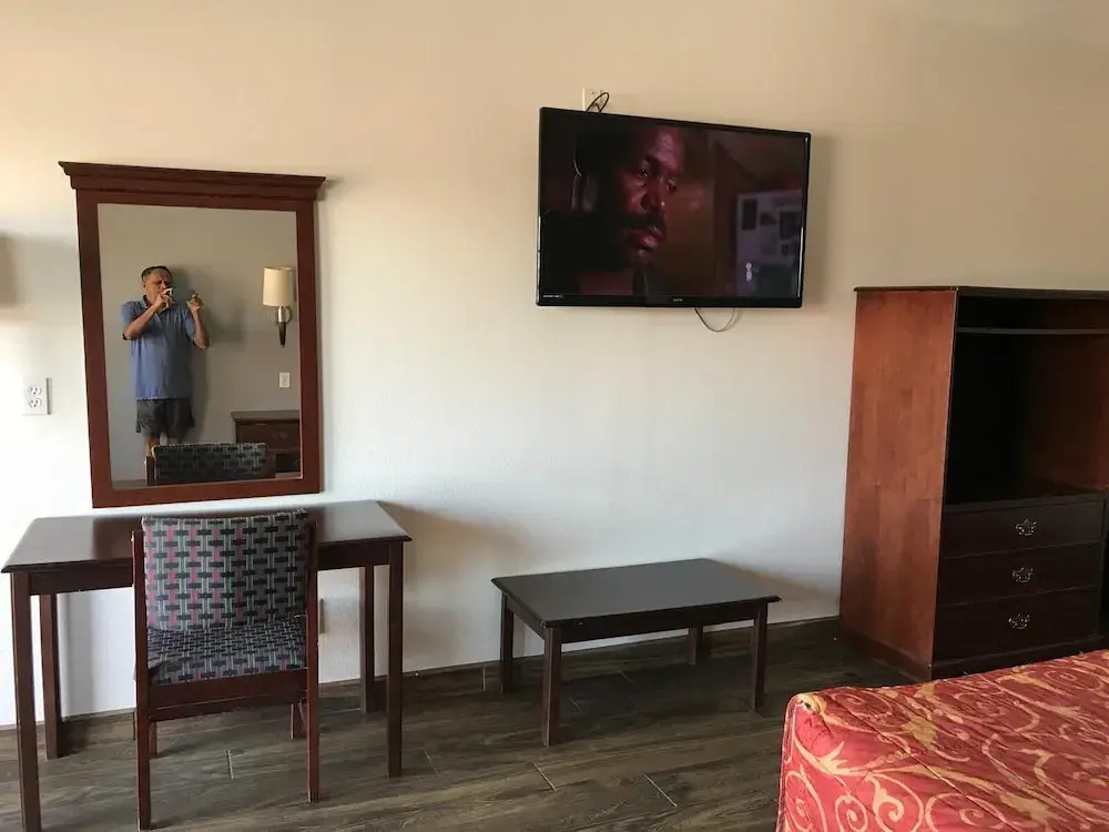 Texas Inn & Suites