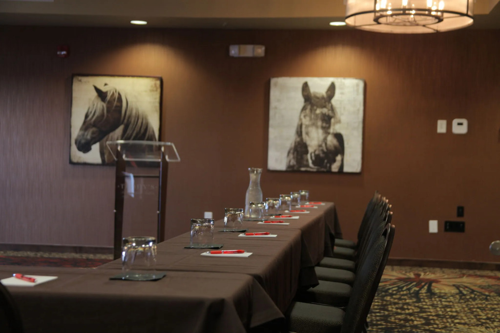 Teddys Residential Suites Watford City