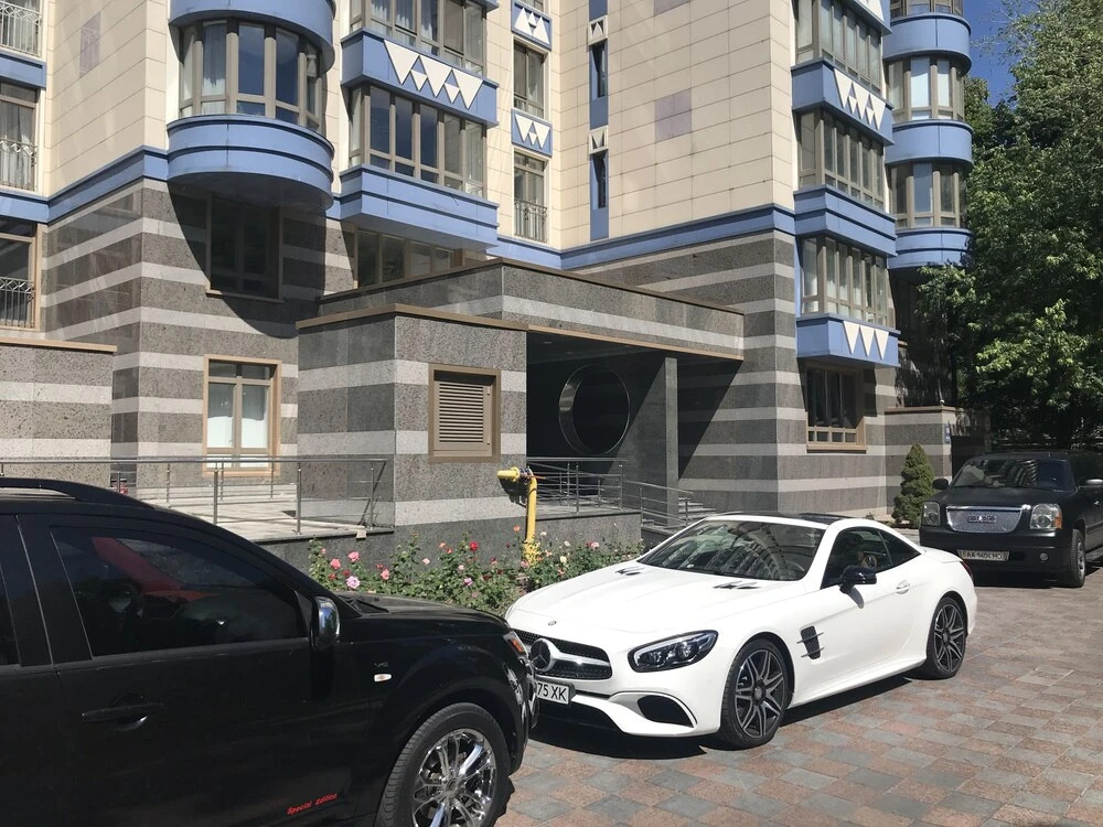 Роскошный квартирный дом в центре Киева