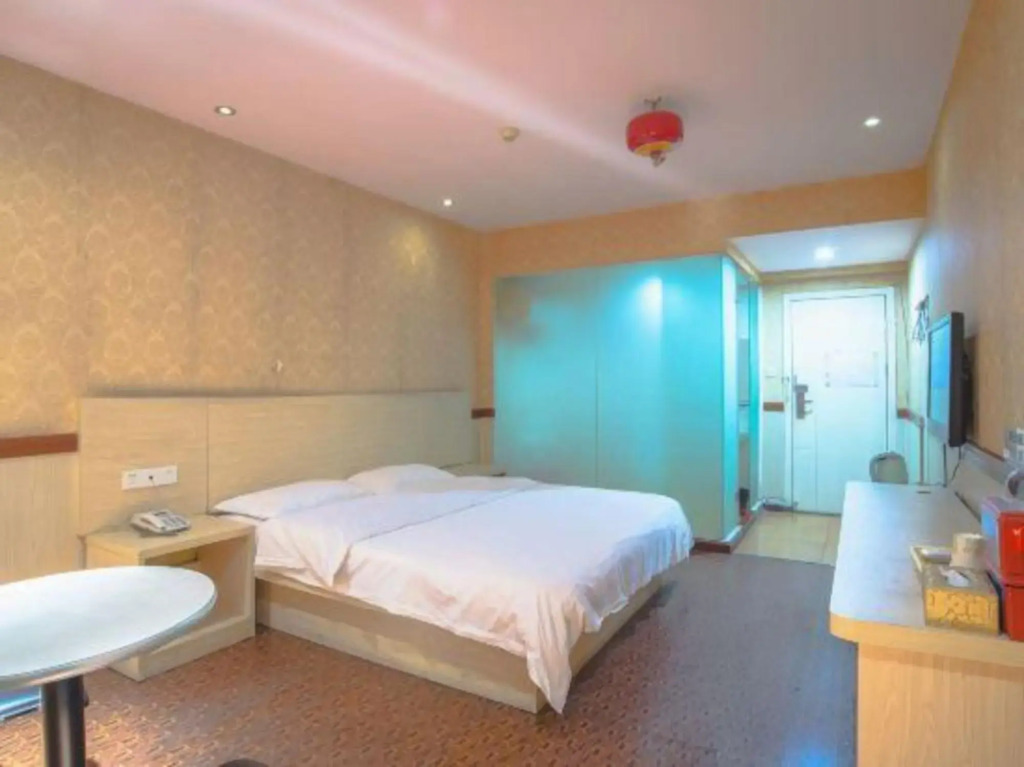 Hongqi Hostel