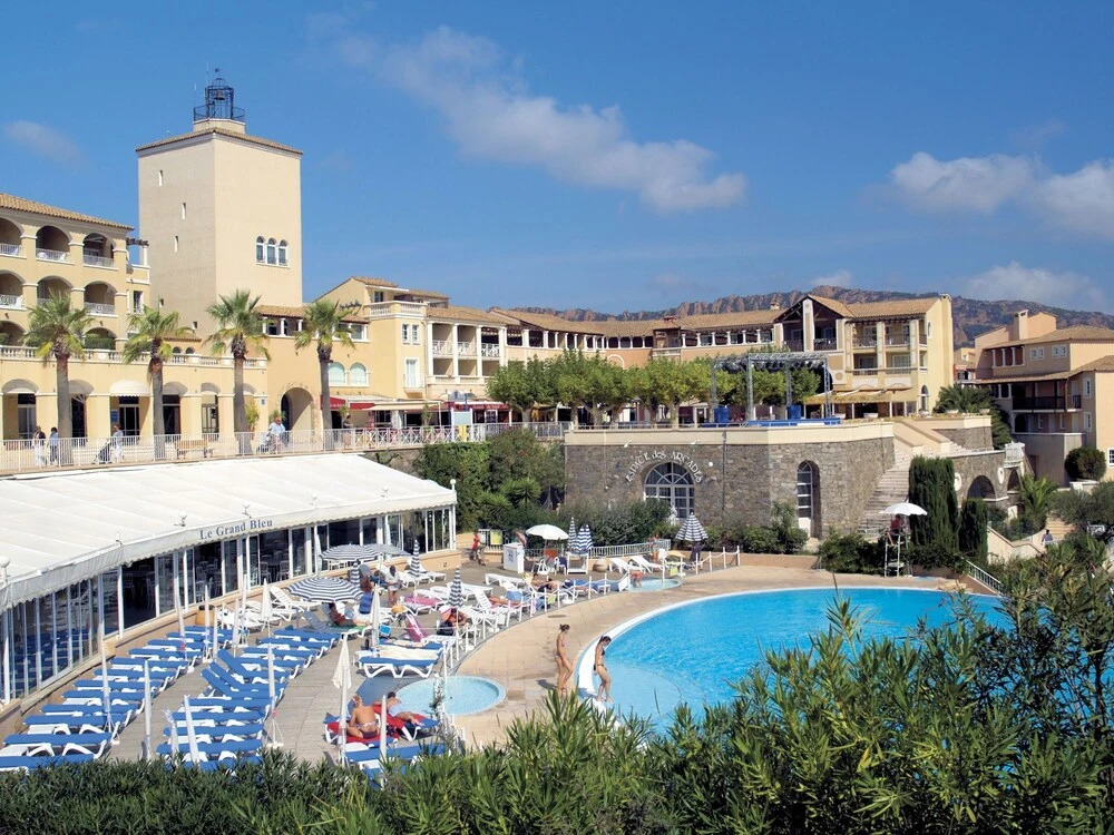 Comfortable Apartment With Dishwasher, 1 km. From the Beach