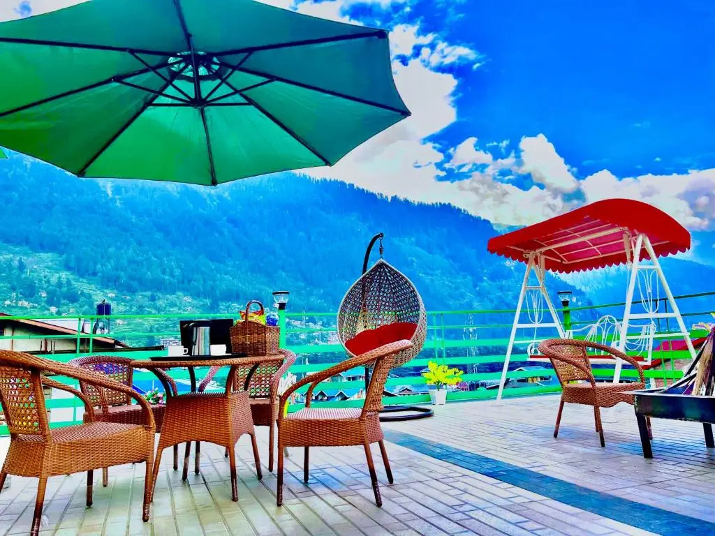 New Vistas Inn - Five Star Luxury Hotel Near Mall Road Manali