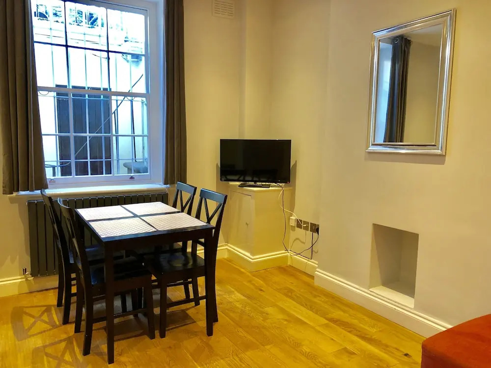 Claverton Street Apartment