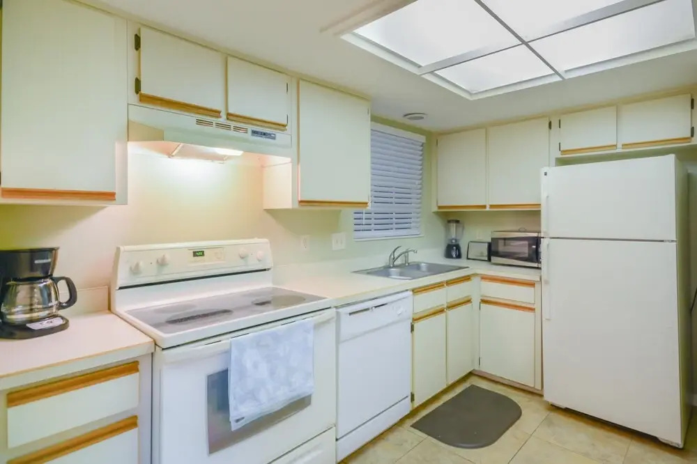 Updated Open Sea Woods Veranda Walking Distance to Beach - Sv227