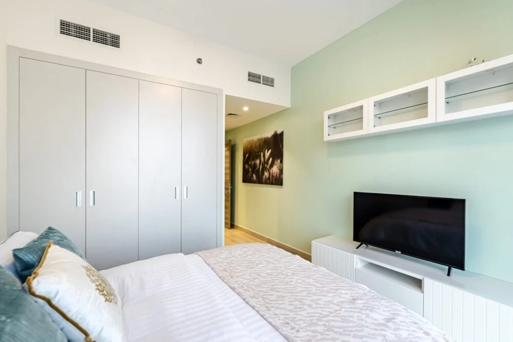 Lovely Brand New Fully Furnished 2 Bedrooms