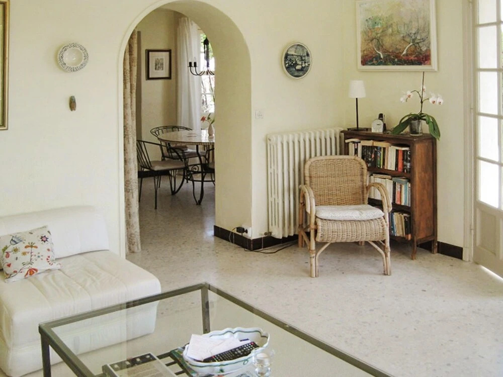 Luminous Apartment in Provence With Terrace and Garden