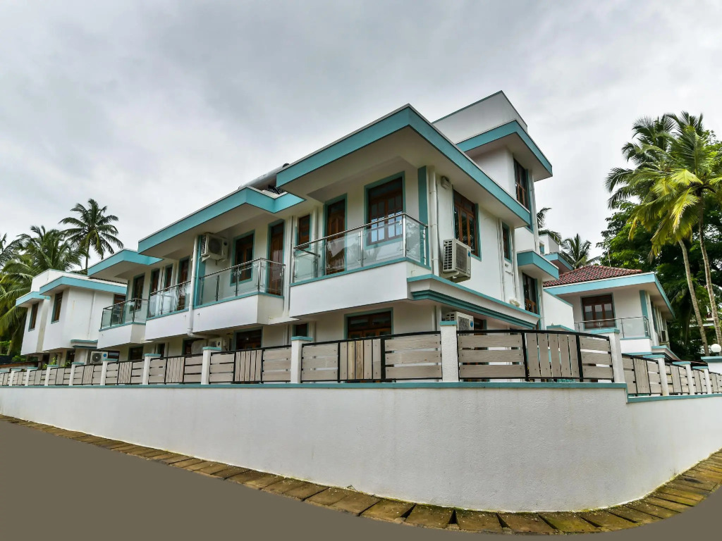 OYO 14779 Meera Motels & Residency
