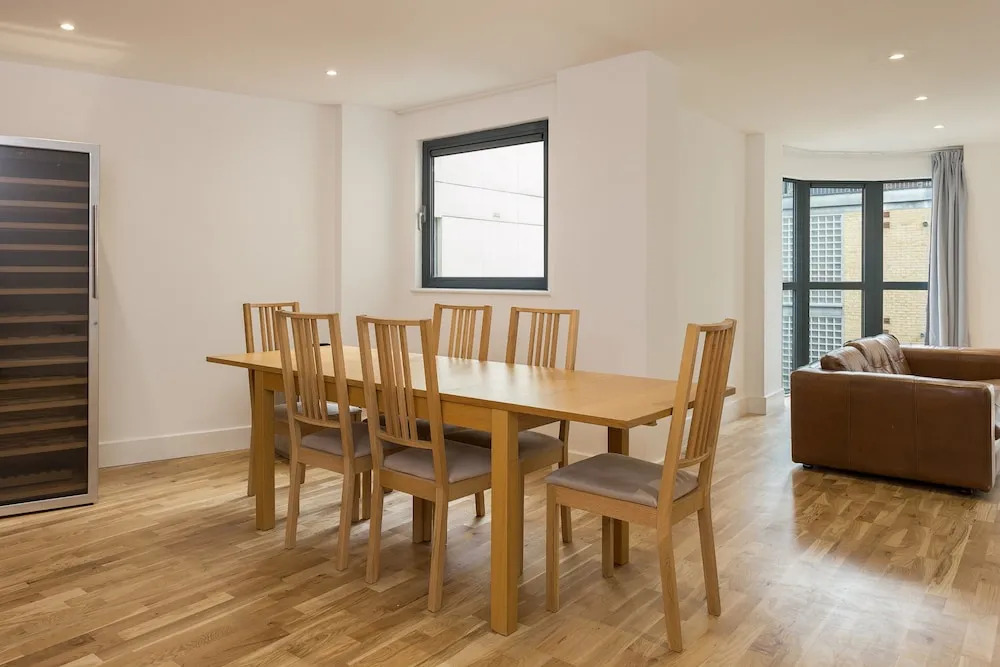 Spacious Flat With View of the Shard