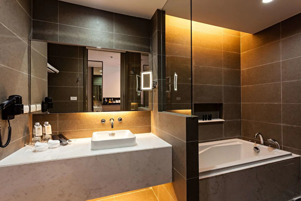 Hyatt Place Bangkok Sukhumvit 1