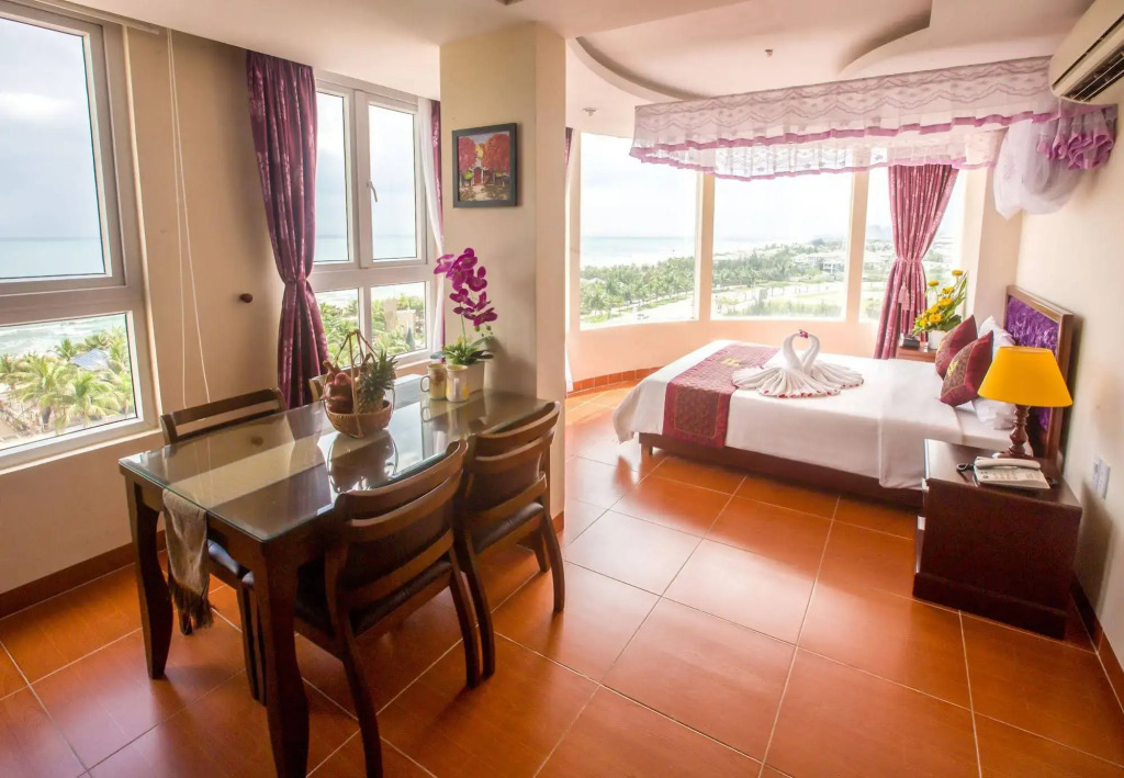 Grand Mango Hotel