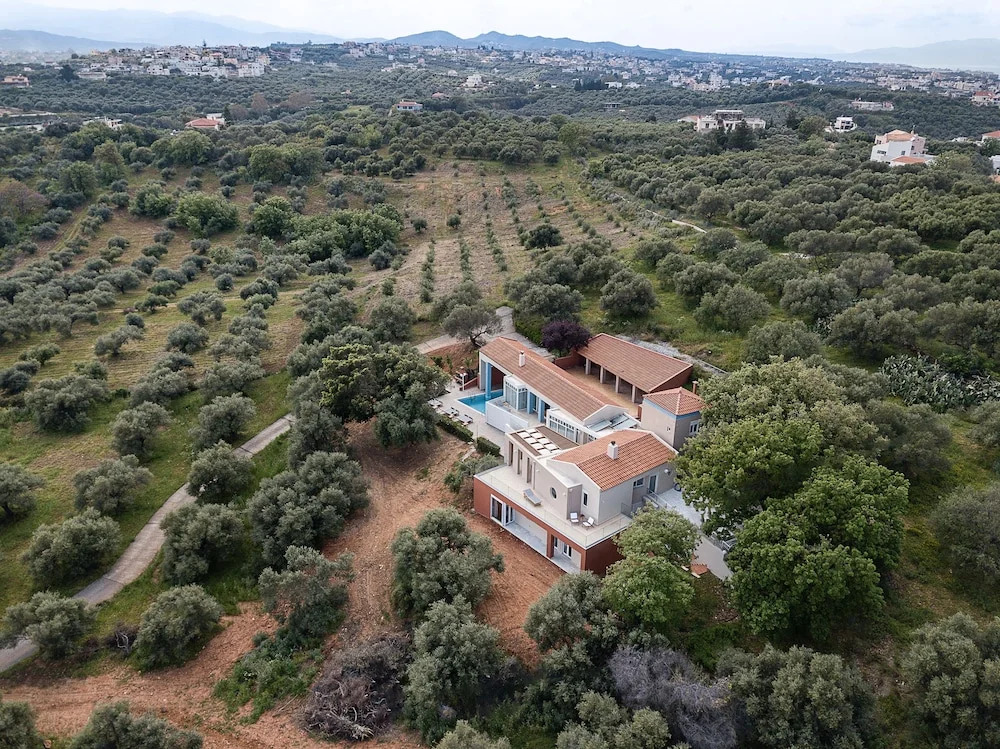 Vilia House on the Hill - Luxury Villa with Heated Pool near Chania