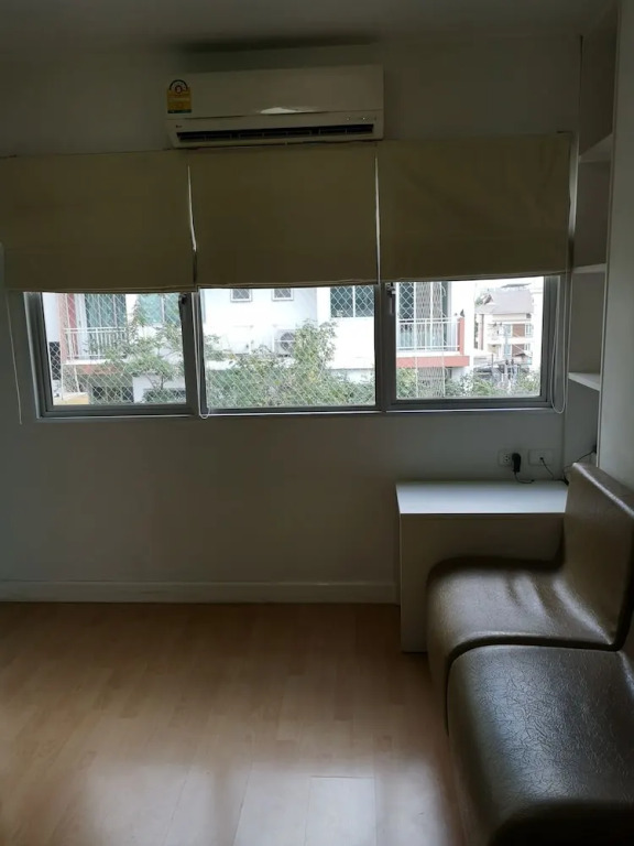 Comfy Deluxe One Bedroom