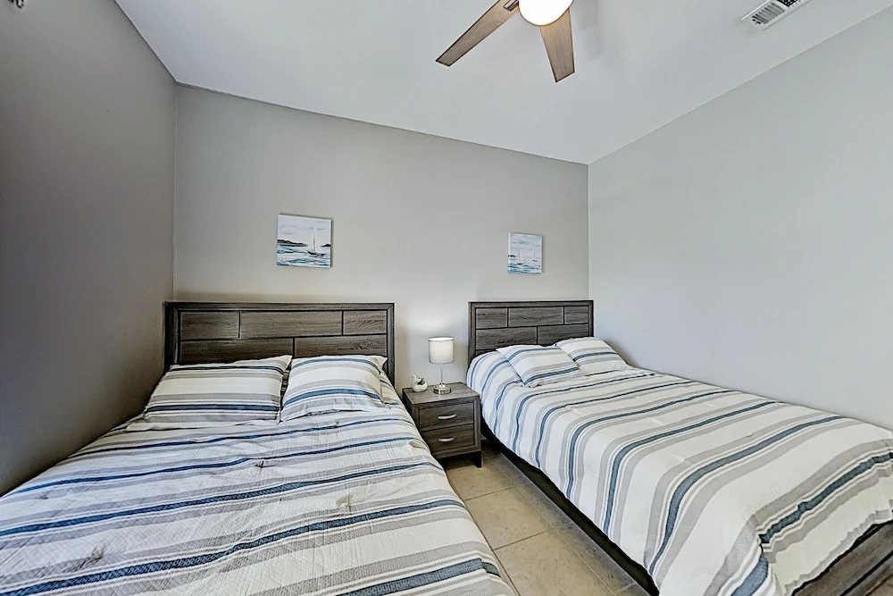 131esau8 2 Bedroom Condo
