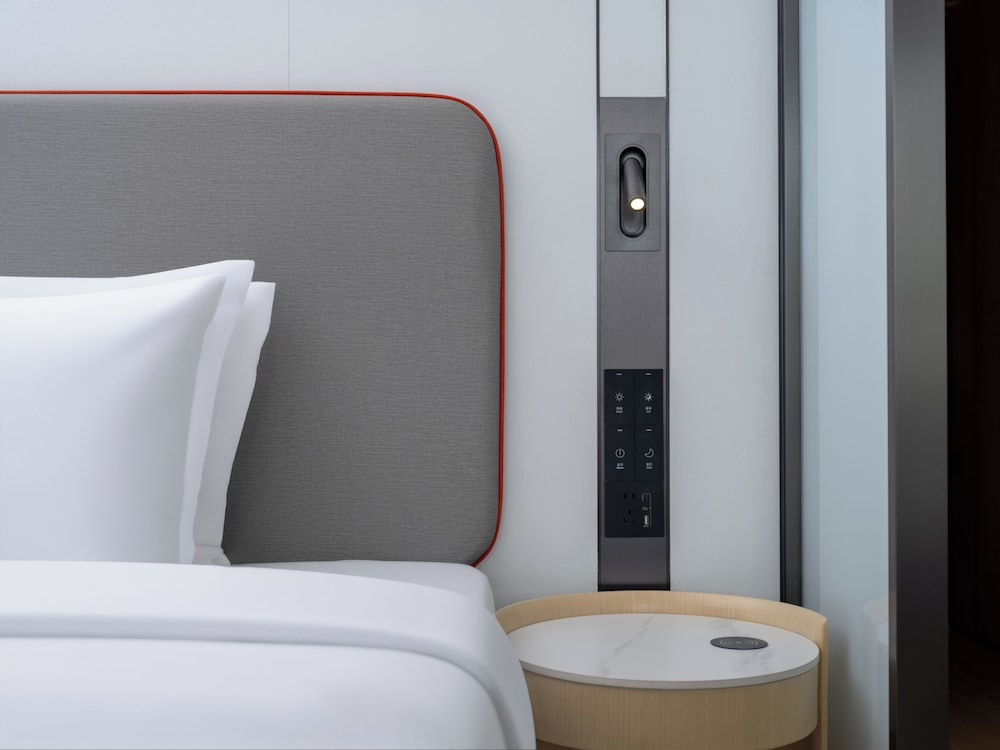 Holiday Inn Express Luoyang Nanchang Road by IHG