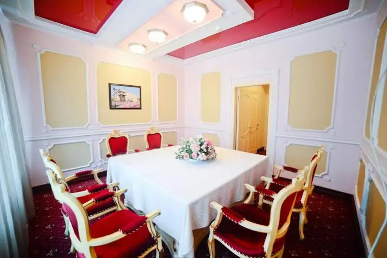 Visak Hotel