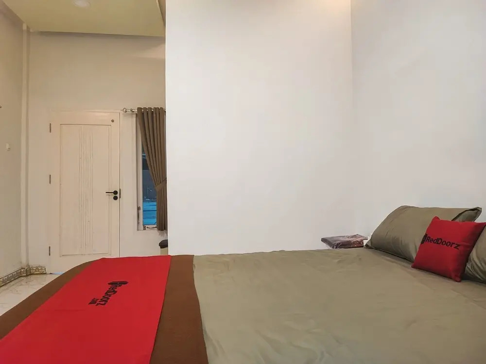 RedDoorz Syariah at Naffa Homestay