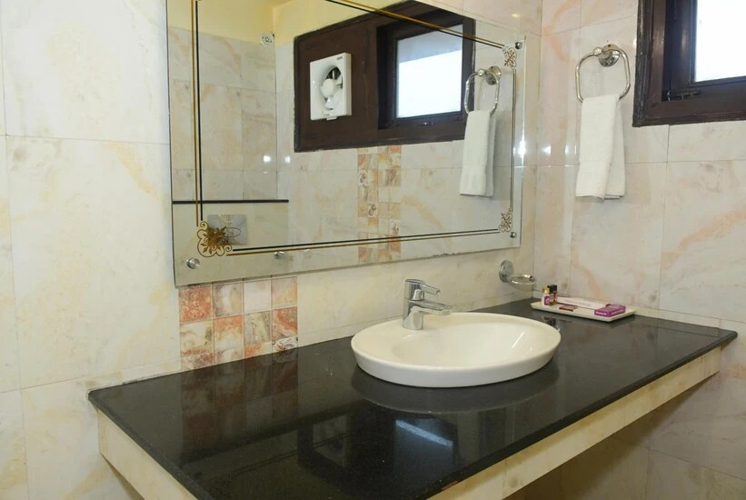 Hotel Pancham Continental