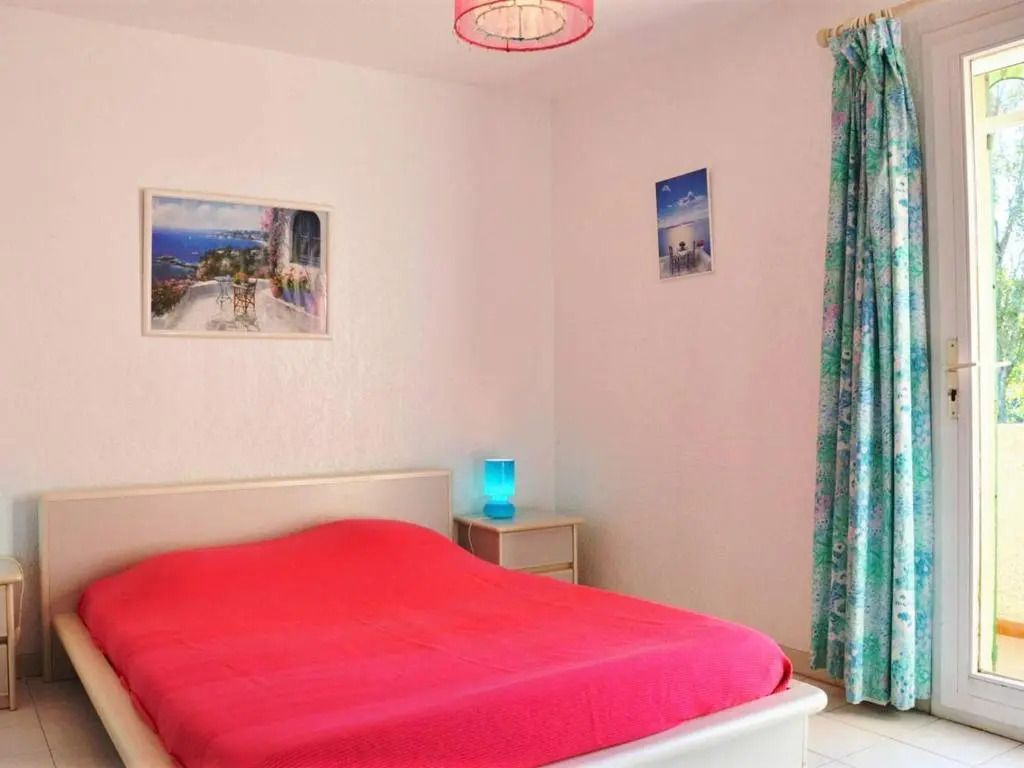 Maison Le Lavandou, 3 pièces, 6 personnes - FR-1-251-20