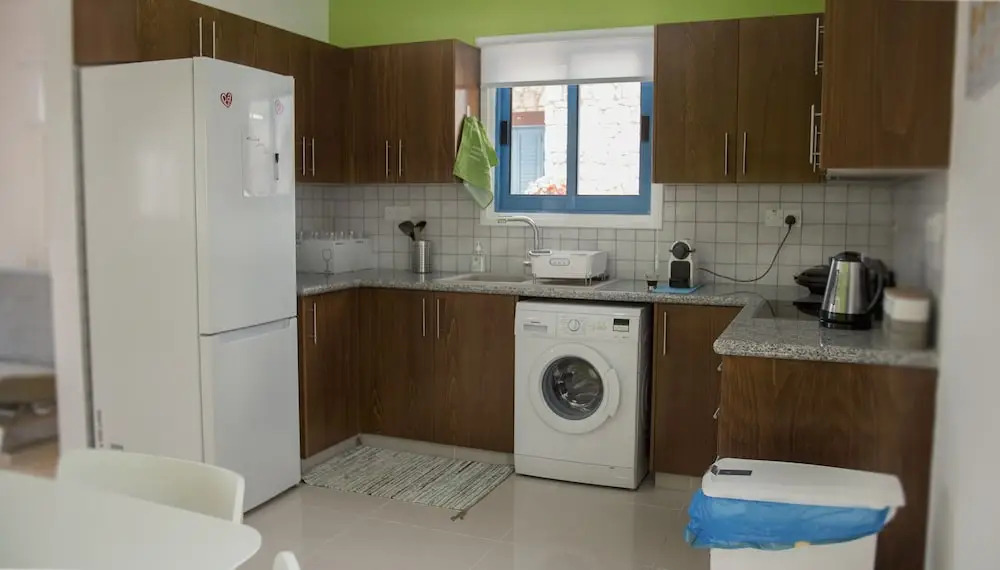 Anatoli 3BR Holiday Home 800m from the Beach