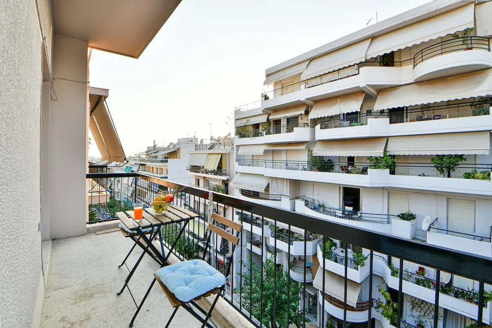 Athenian sunny apartment
