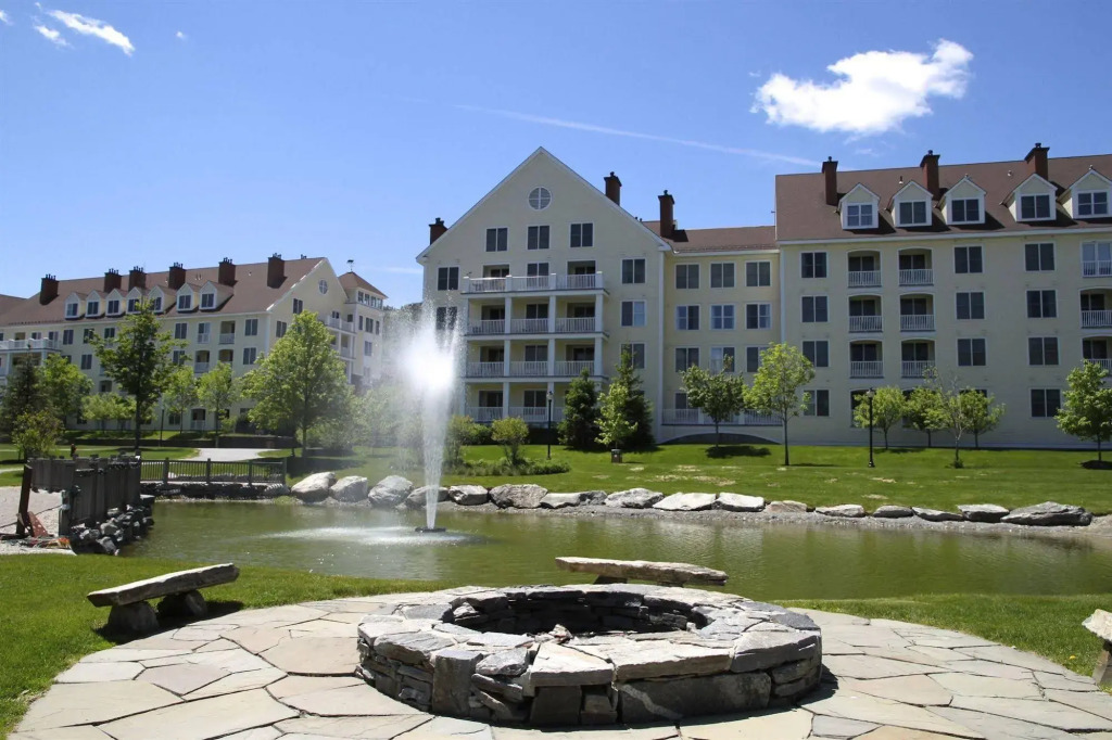 Long Trail House Condominiums at Stratton Mountain Resort