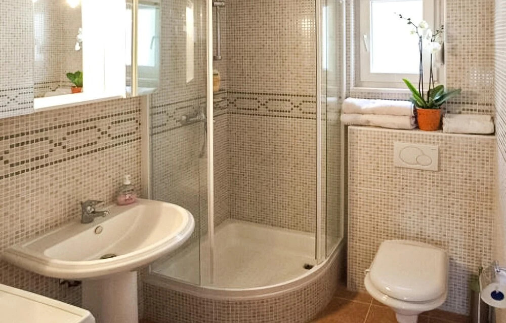 Stunning Home in Stanici With 6 Bedrooms and Outdoor Swimming Pool