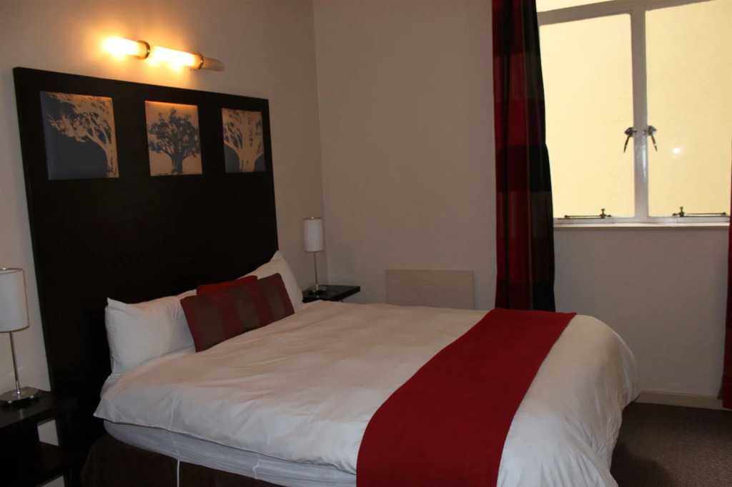 Native Suites 411