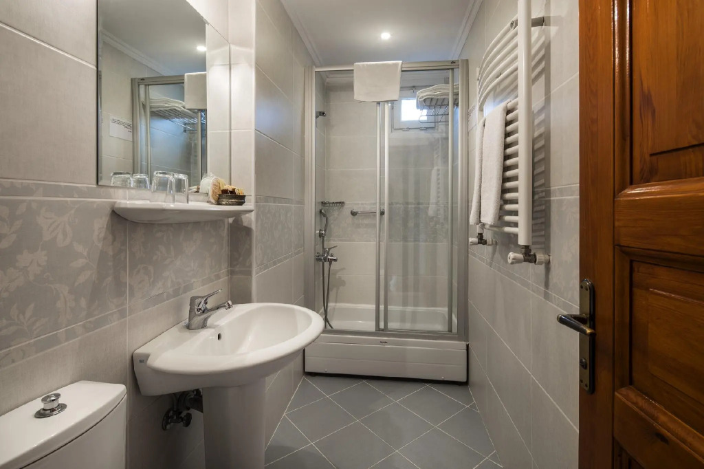 Hotel Sari Konak