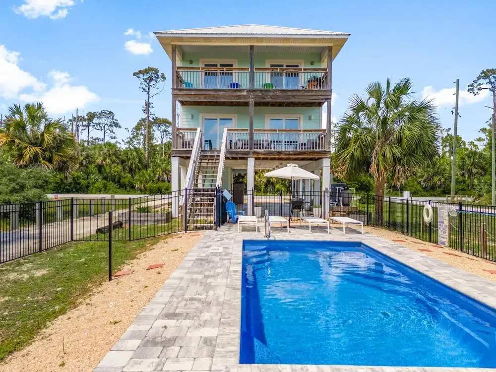 Pet Friendly Beach House - One Palm