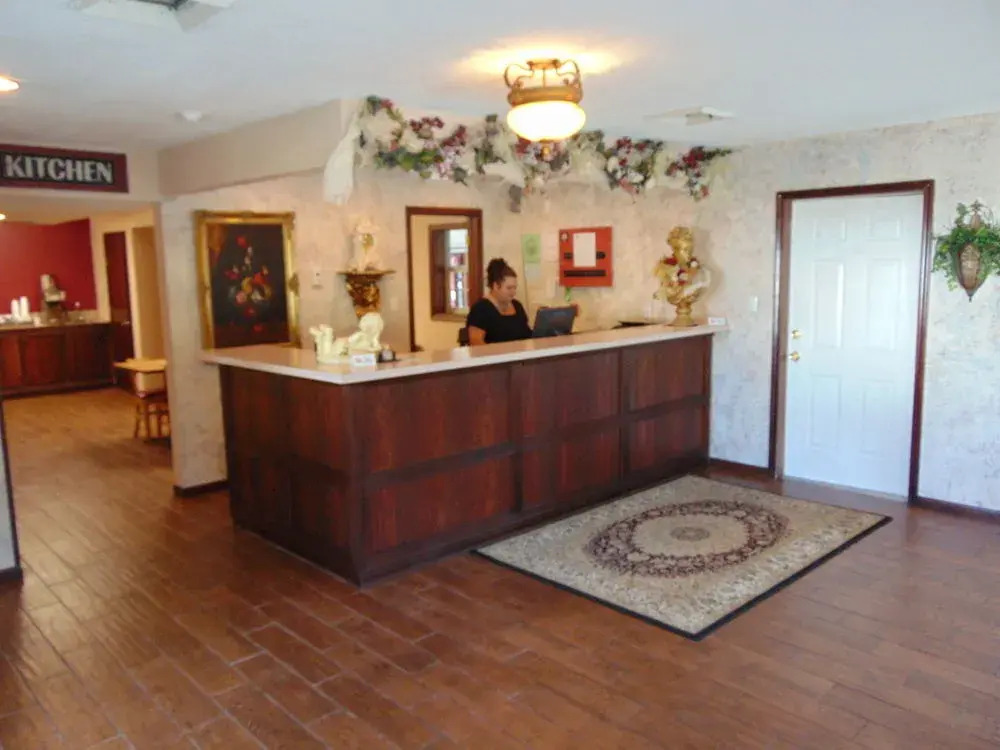 Queen Anne Inn II