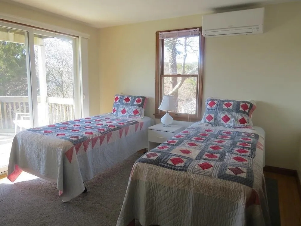 18 Squanto Drive - Three Bedroom House