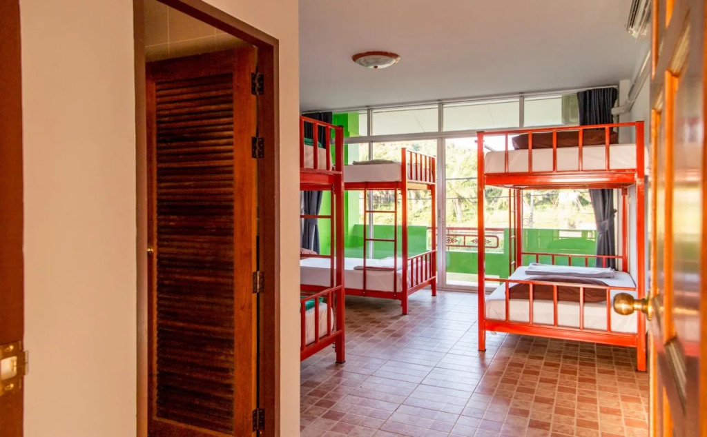 Fan Dee Hostel