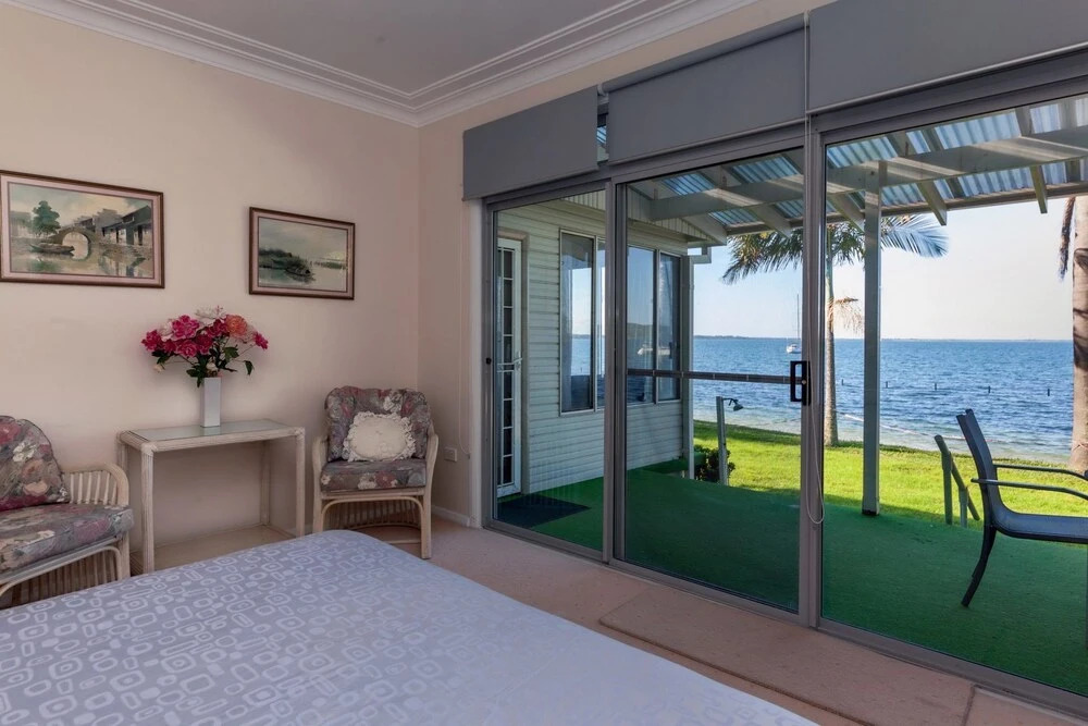 Seaview Crescent, 8