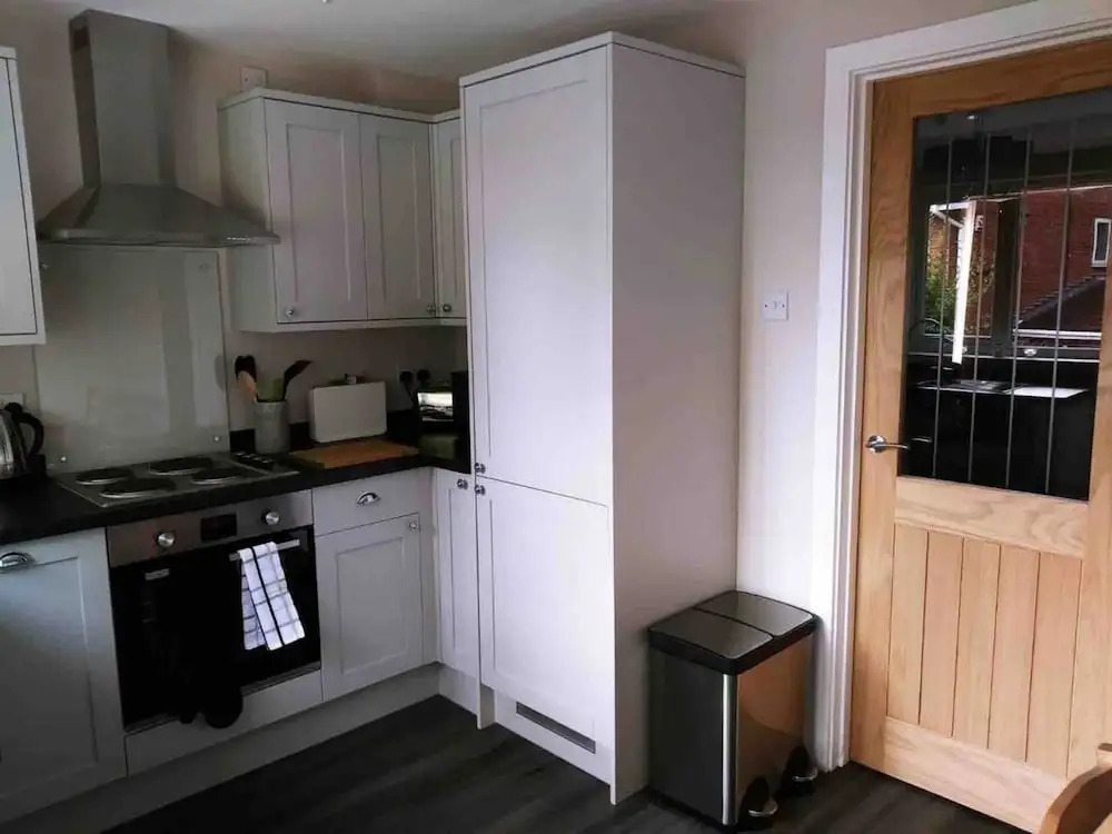 Ideal Selly Oak Home - Family or Business
